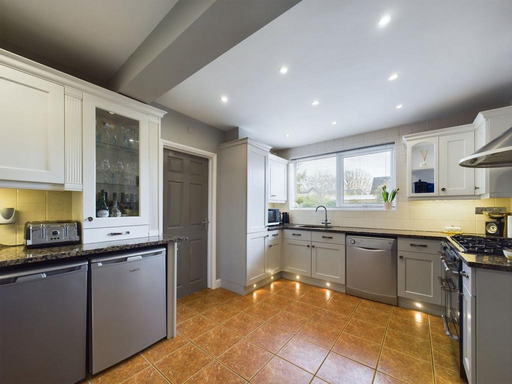 Kitchen / breakfast room