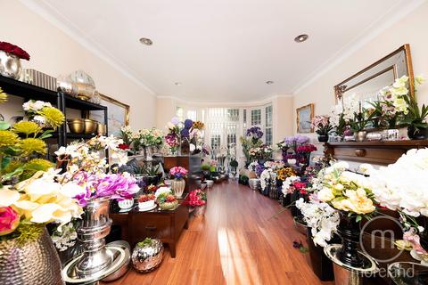 5 bedroom detached house for sale, Manor Hall Avenue, London NW4