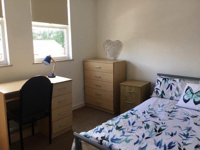 Teignmouth-road-b29-7ay-953966