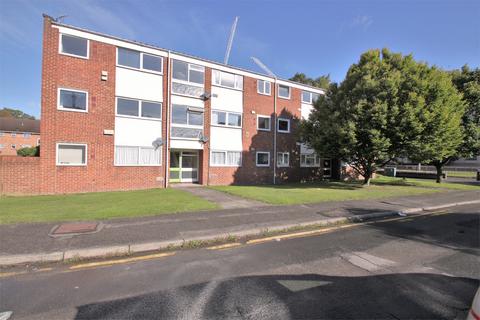 2 bedroom flat for sale, Whitehall Close, Uxbridge, Greater London