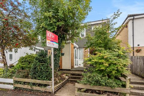 14 Lakes Road, Keston, BR2 6BN