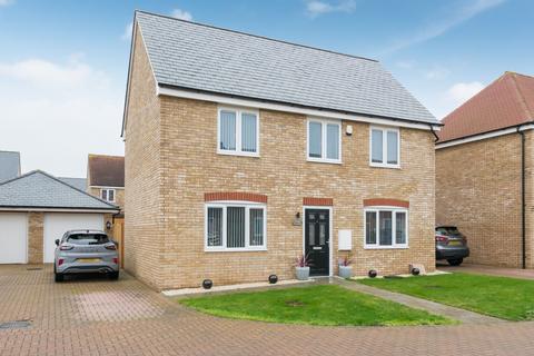 3 bedroom detached house for sale, Gilmour Road, Manston, CT12