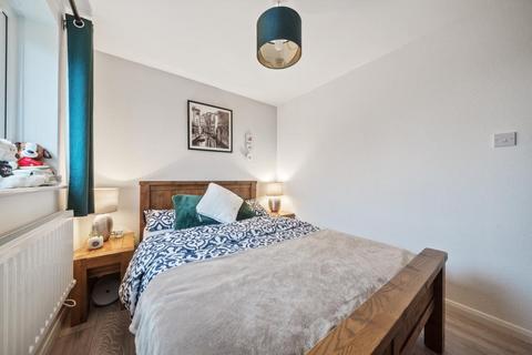 1 bedroom flat for sale, North Aylesbury,  Buckinghamshire,  HP19