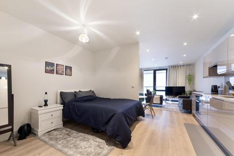 1 bedroom apartment to rent, Tide Waiters House, Aberfeldy Village, London, E14