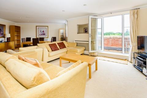 3 bedroom penthouse for sale, Grand Regency Heights, Burleigh Road, Ascot, Berkshire