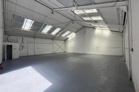 Industrial unit to rent, Park Lane East, Taunton, West Midlands, DY4