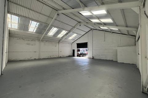 Industrial unit to rent, Park Lane East, Taunton, West Midlands, DY4