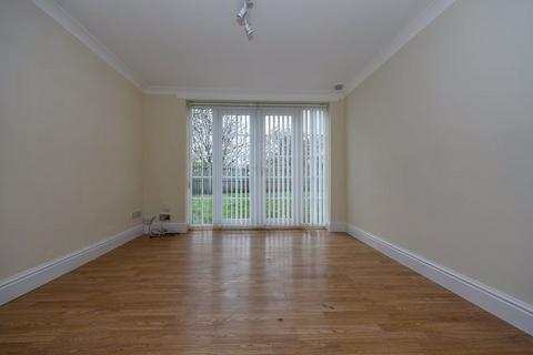 1 bedroom apartment to rent - South Park Court, Kirkby L32