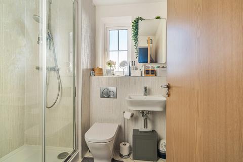 37 Ampthill Way, Faringdon, SN7 7GS