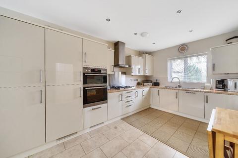 4 bedroom detached house for sale, Folkes Road, Wootton, Bedford