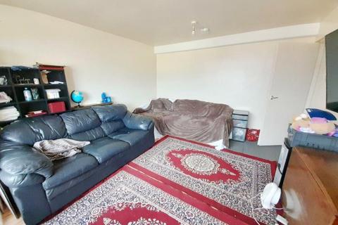 1 bedroom apartment for sale, Melbourne House, Yeading Lane, Hayes, Greater London, UB4