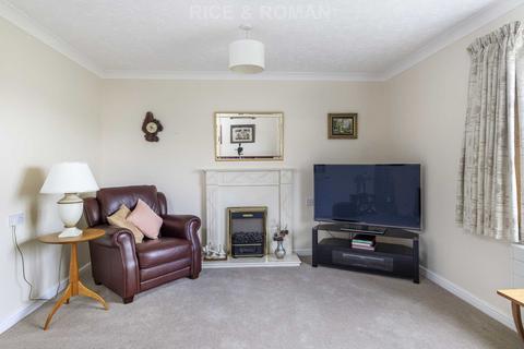 1 bedroom retirement property for sale, Udney Park Road, Teddington TW11