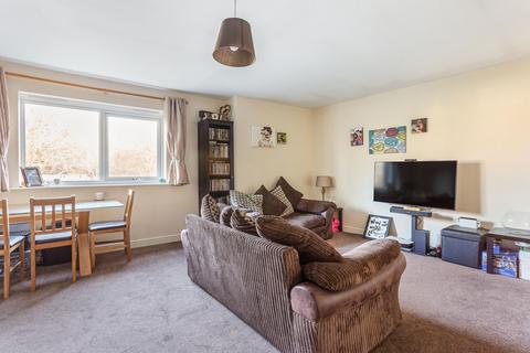 2 bedroom flat for sale, Parsons Close, Aldershot GU11