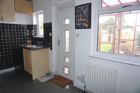 1 Clippesby Close, Chessington, KT9 2DX