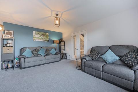 4 bedroom detached house for sale, Drake Close, Southampton SO40