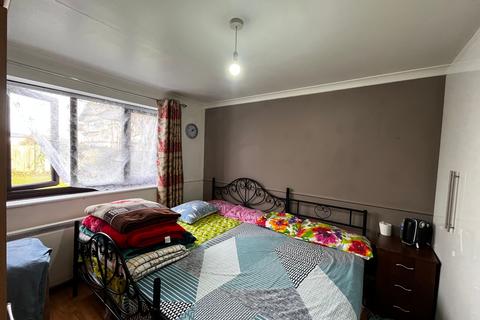 2 bedroom flat to rent - Explorer Drive, Watford WD18