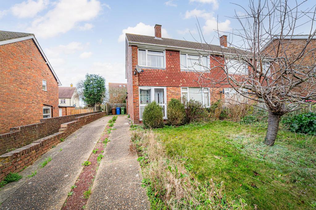 St. Pauls Road, BoughtonUnderBlean, ME13 3 bed semidetached house