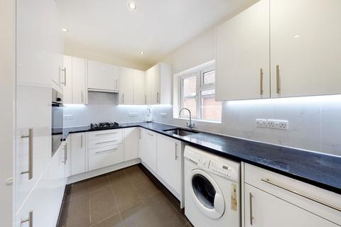 3 bedroom flat to rent, Finchley Road, Golders Green, NW11