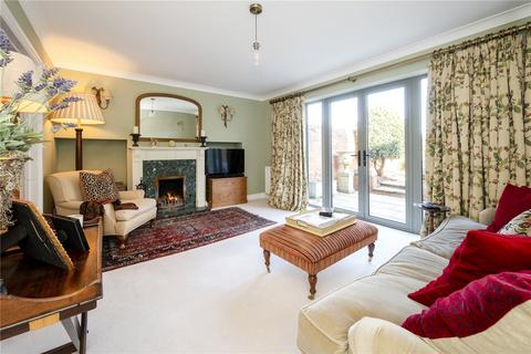 3 bedroom semi-detached house for sale, The Courtyard, Highlands, Lower Tadmarton, Banbury, OX15