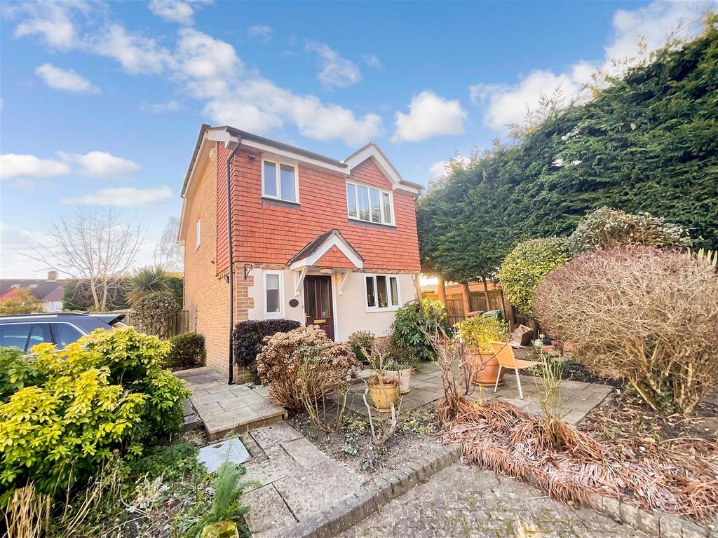 Croydon Road, Wallington, Surrey 3 bed detached house for sale £625,000