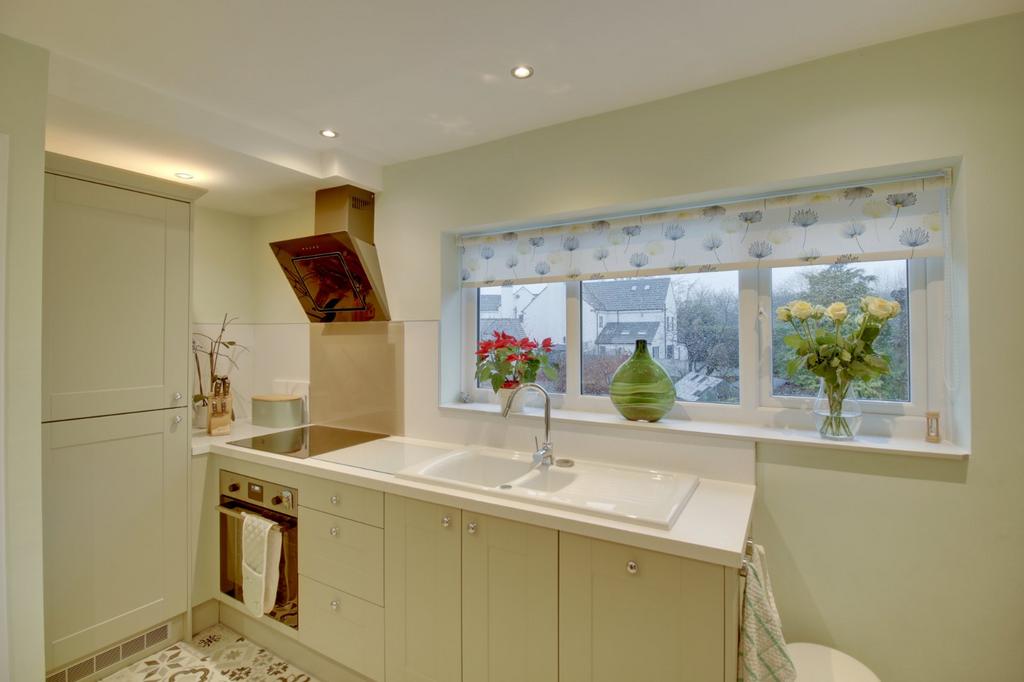 Southway, Horsforth, Leeds, West Yorkshire, LS18 2 bed flat for sale