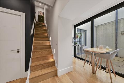 3 bedroom apartment to rent, Elgin Avenue, London, W9