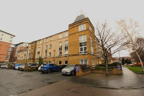 2 bedroom flat to rent, Blandfield, Pilrig, Edinburgh, EH7