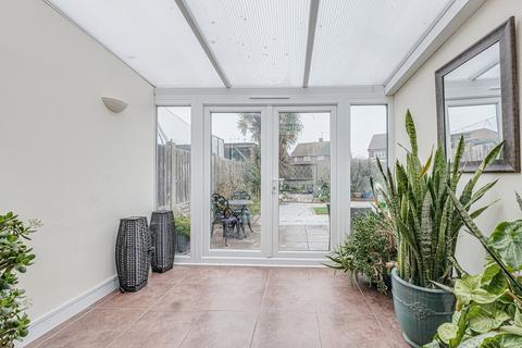 17 Watson Close, Shoeburyness, Southend-on-sea, SS3 9PQ