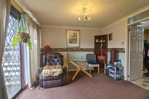 123 Lingfoot Crescent, Sheffield, S8 8DA