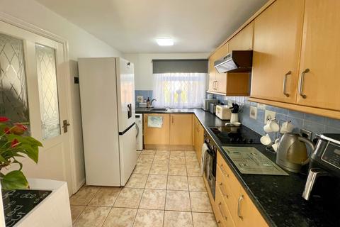 87 Dyche Road, Sheffield, S8 8DR