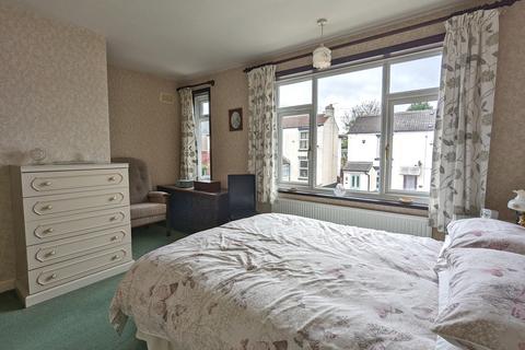 233 Warminster Road, Sheffield, S8 8PR