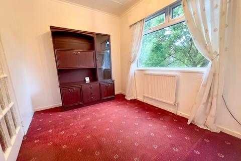 114 Fraser Crescent, Sheffield, S8 0JE