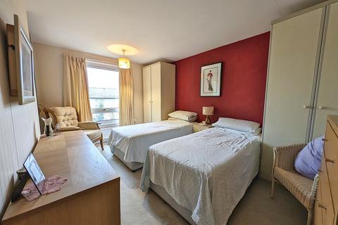 3 Lingfoot Place, Sheffield, S8 8DG