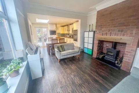 27 Firbeck Road, Sheffield, S8 0NF
