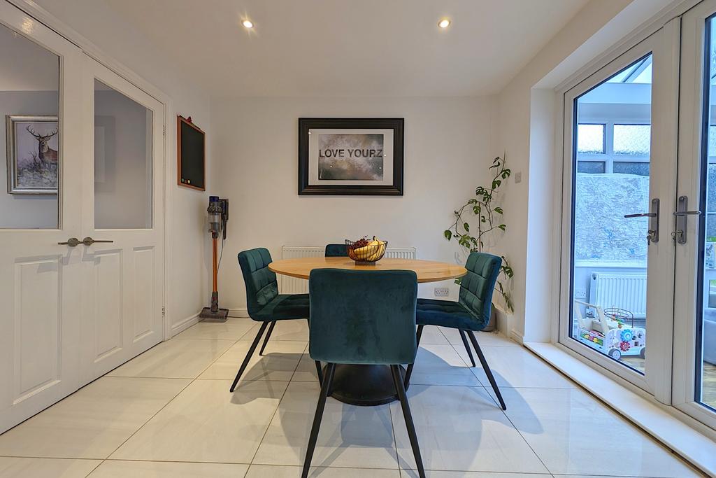Dining Kitchen
