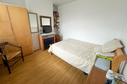 121 Burcot Road, Sheffield, S8 9FF