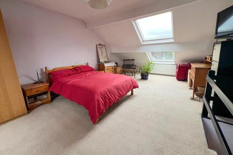 121 Burcot Road, Sheffield, S8 9FF