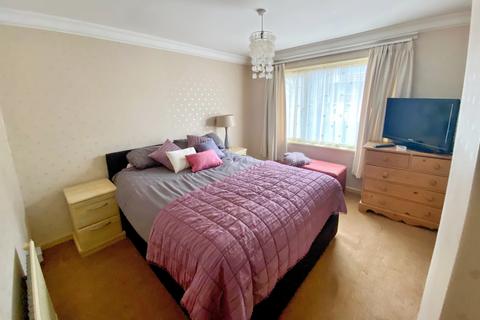 4 Haslam Crescent, Sheffield, S8 7GR