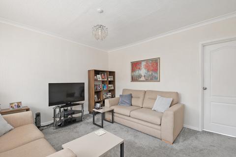 18 Tadcaster Crescent, Sheffield, S8 0RE
