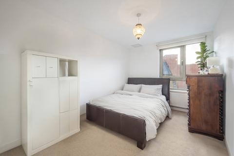 2 bedroom flat for sale, Carronade Court, Eden Grove, London