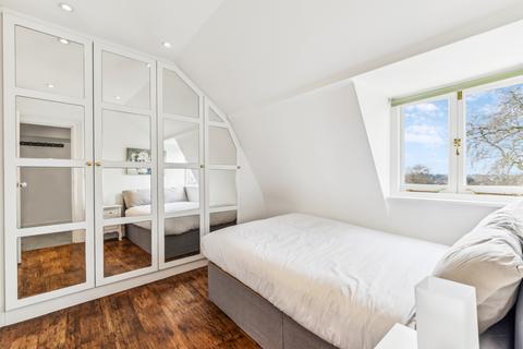 3 bedroom maisonette to rent, Hill Rise, Richmond, Surrey