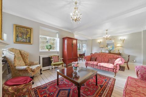 3 bedroom flat to rent, Marlborough Court, Pembroke Road, London