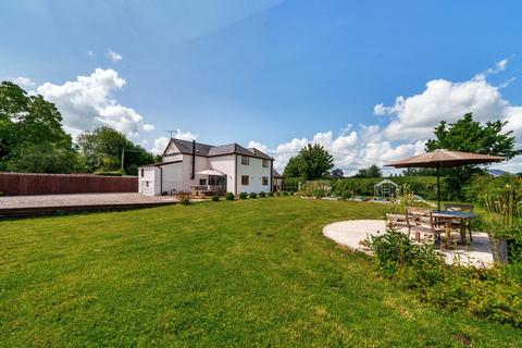 4 bedroom detached house for sale, Hereford HR4