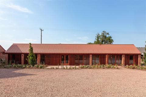 3 bedroom bungalow for sale, Hereford HR4
