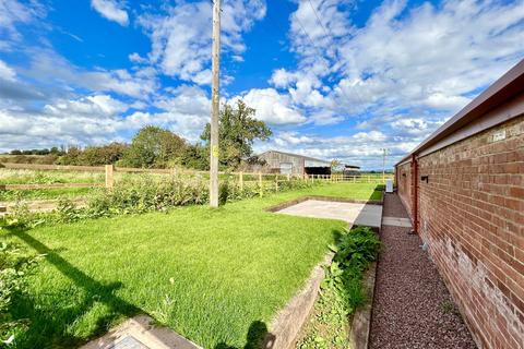 3 bedroom bungalow for sale, Hereford HR4