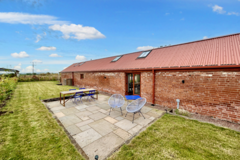 3 bedroom barn conversion for sale, Hereford HR4