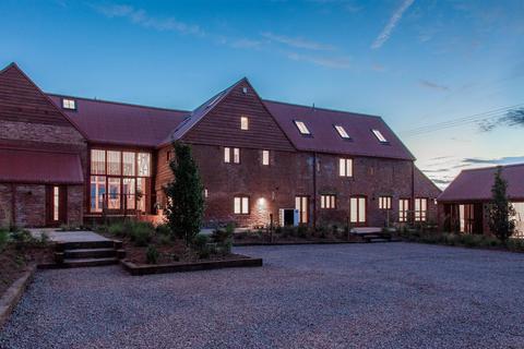 5 bedroom barn conversion for sale, Hereford HR4