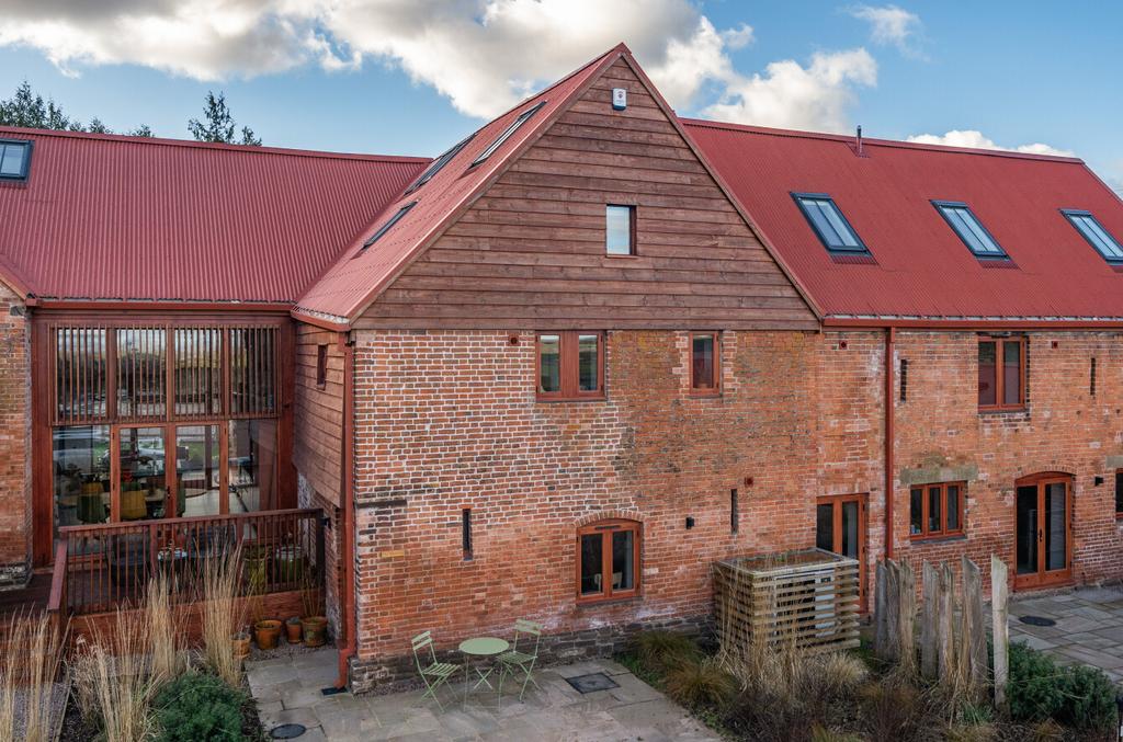 Front Elevated Wainhouse