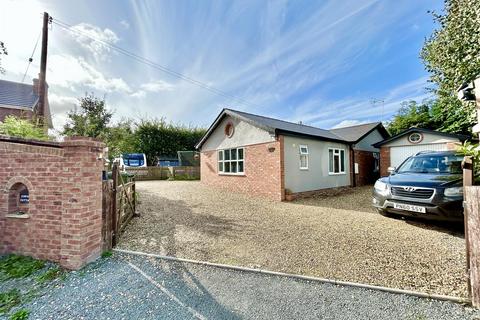 4 bedroom detached bungalow for sale, Hereford HR4