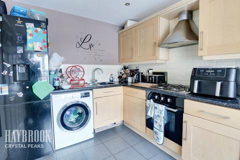 4 bedroom townhouse for sale, Samian Close, Worksop